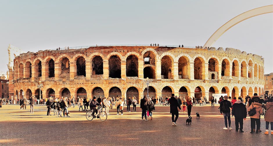 Arena di Verona interior daytime crowd