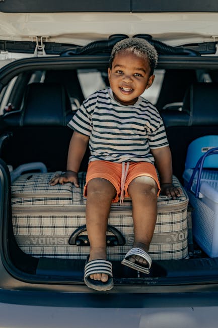 family packing car morning trip